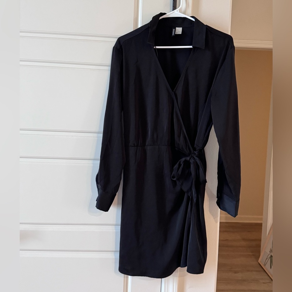 H&M Black Long-Sleeve Wrap Dress